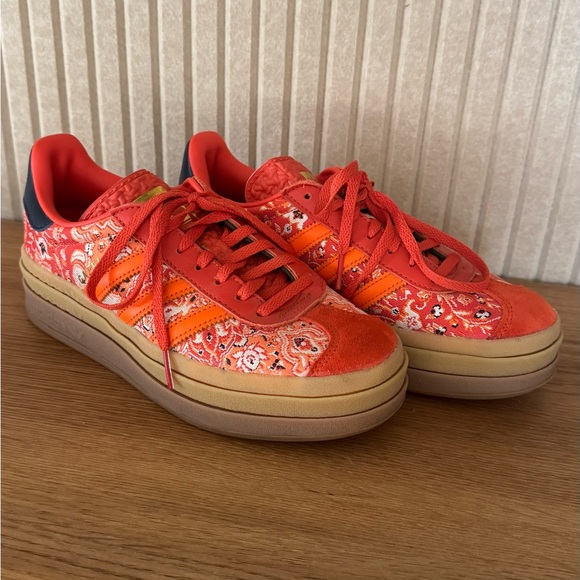 Adidas Gazelle Women’s Sneakers - Picture 4 of 5